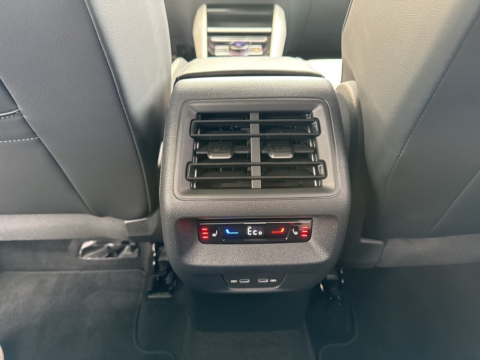 Volkswagen Tiguan 1.5 HYBRID ELEGANCE AHK 360°CAM HD-MATRIX