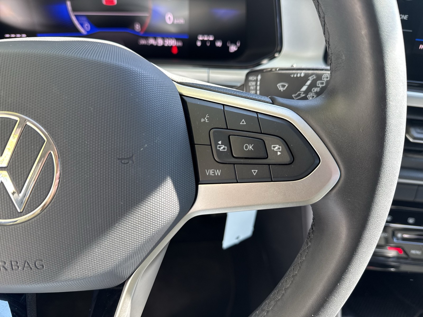 Volkswagen T-Roc 1.0 LIFE NAVI CARPLAY ALU VIRTUAL-COCKPIT