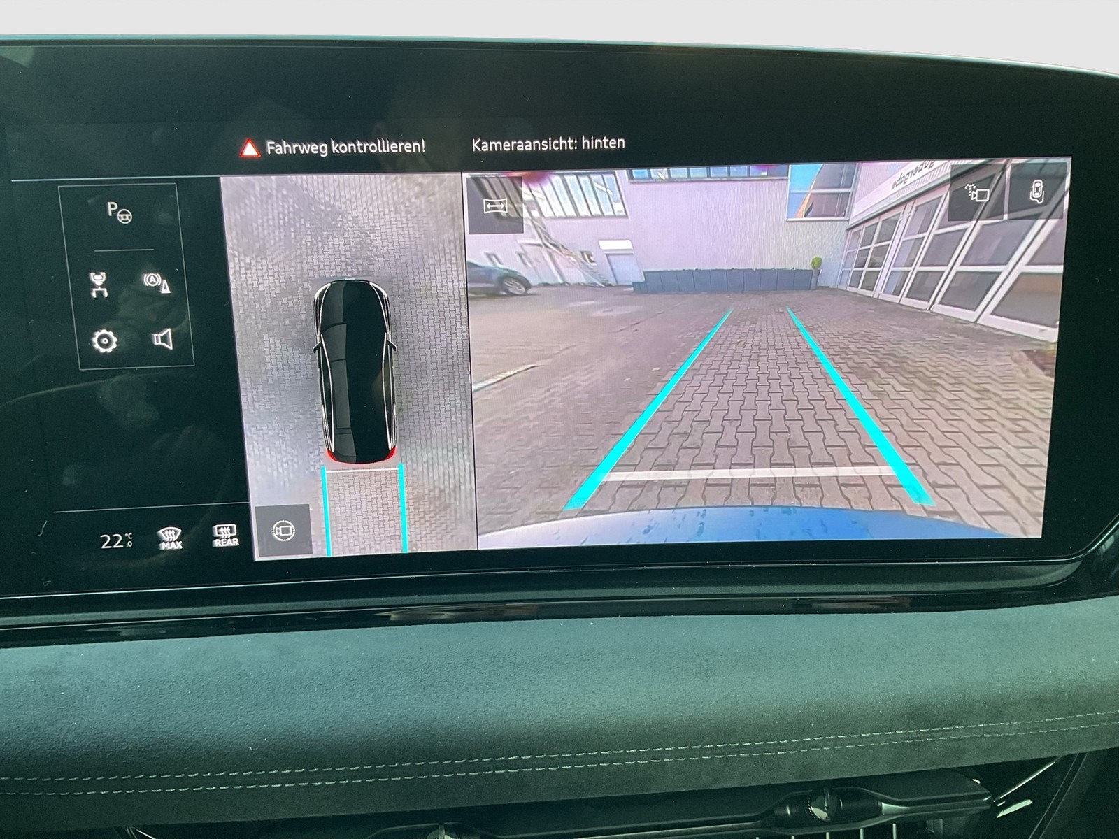 Audi A6 e-tron Avant quattro S LINE PANO AHK B&O LM21