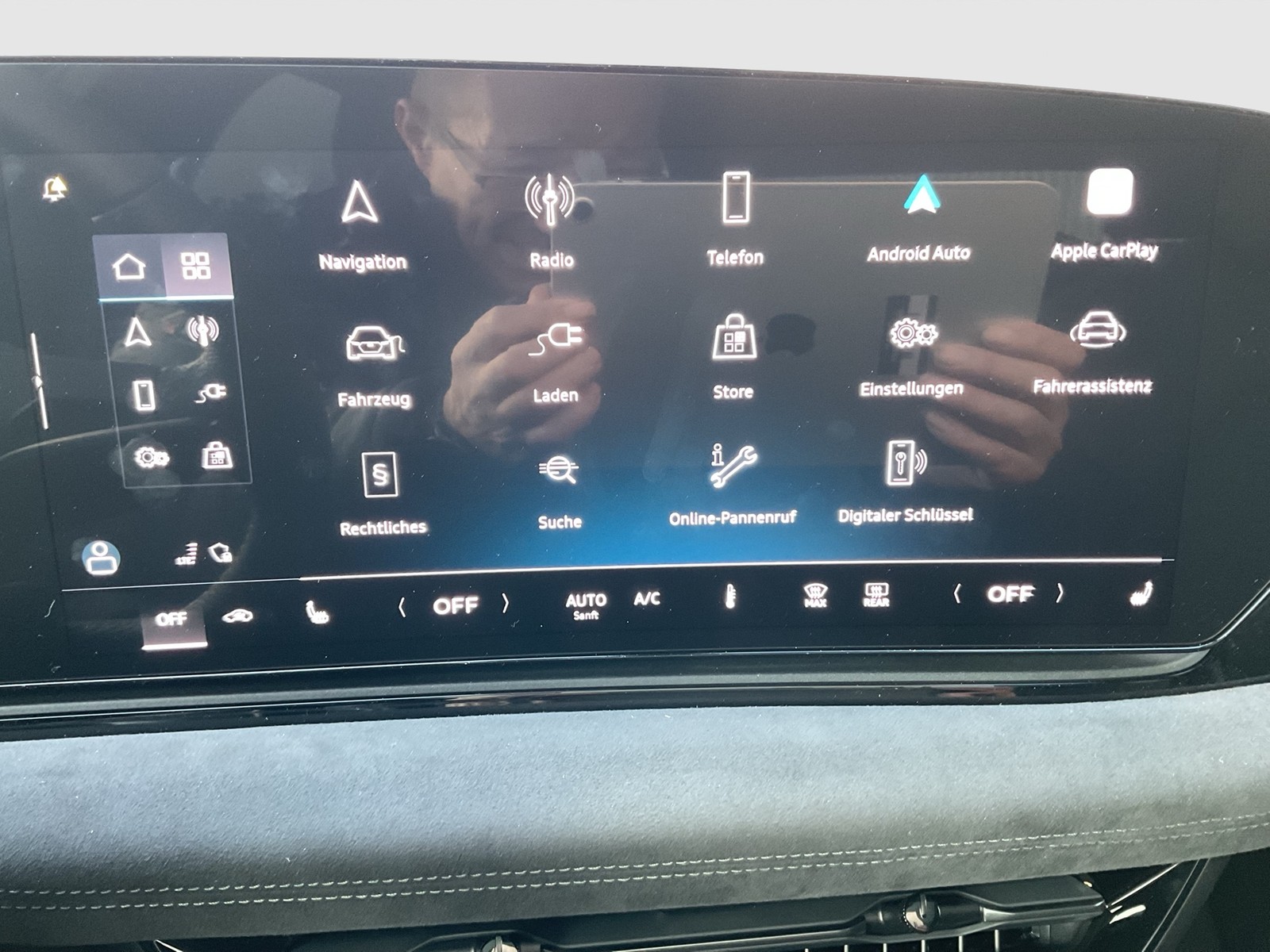 Audi A6 e-tron Avant quattro S LINE PANO AHK B&O LM21