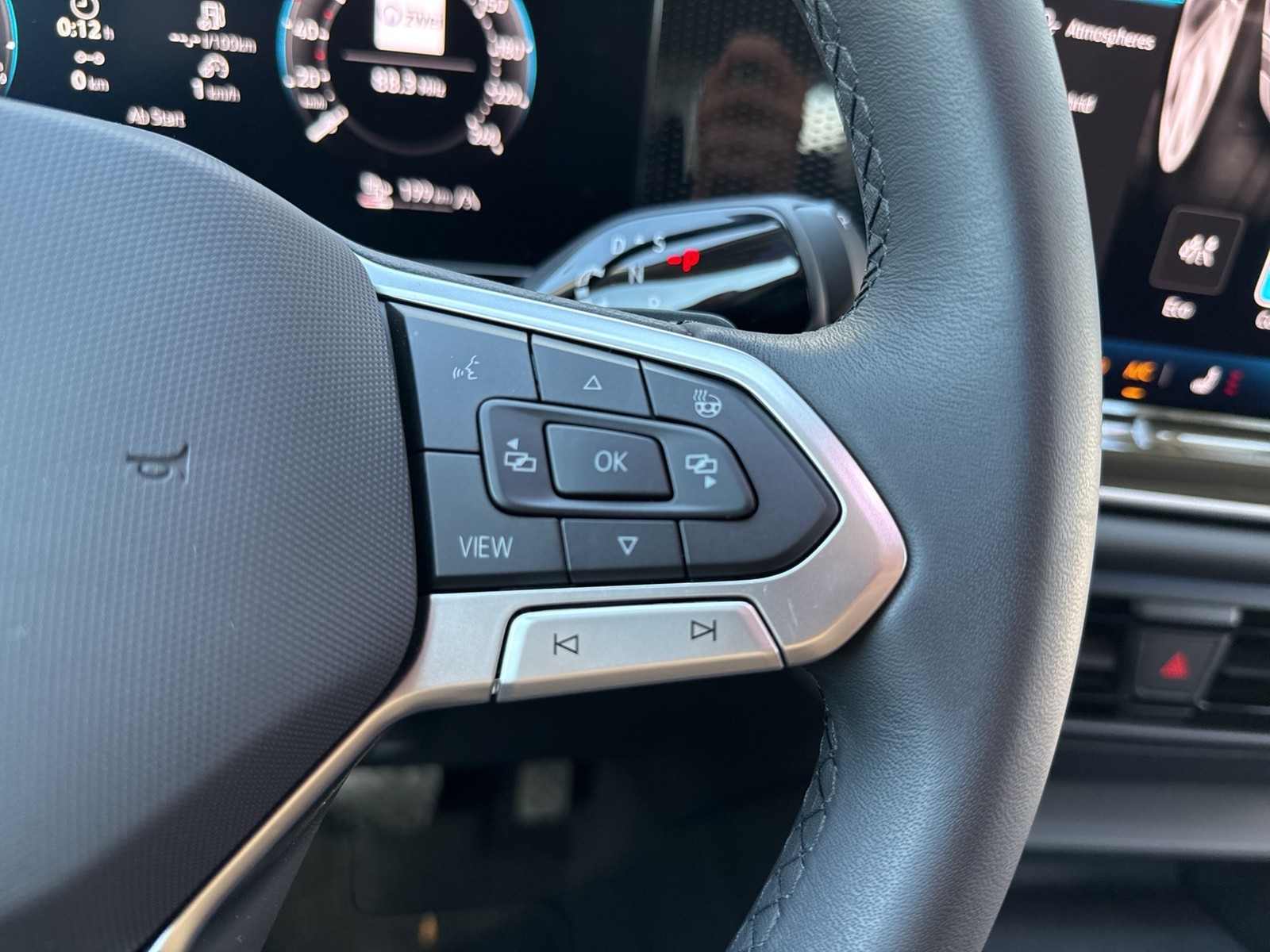Volkswagen Tiguan 1.5 HYBRID LIFE AHK CAM ACC NAVI