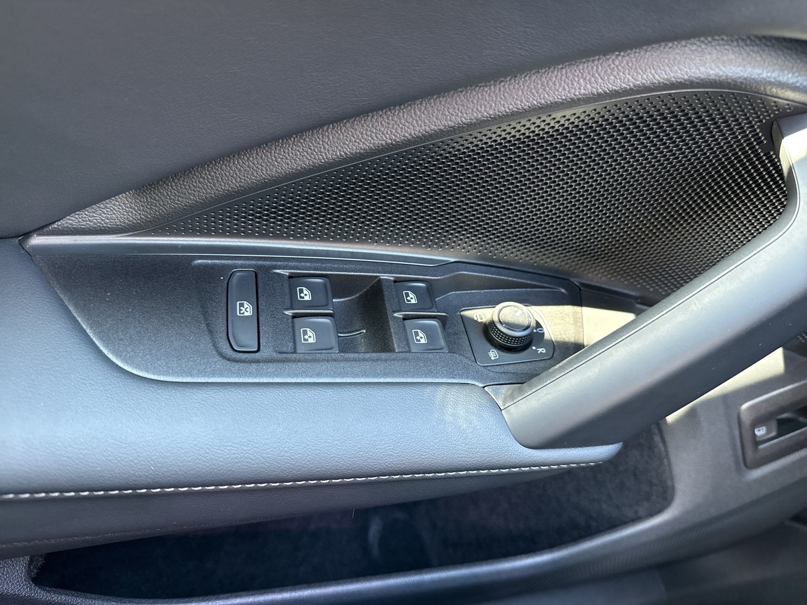 Volkswagen Tiguan 1.5 HYBRID LIFE AHK CAM ACC NAVI