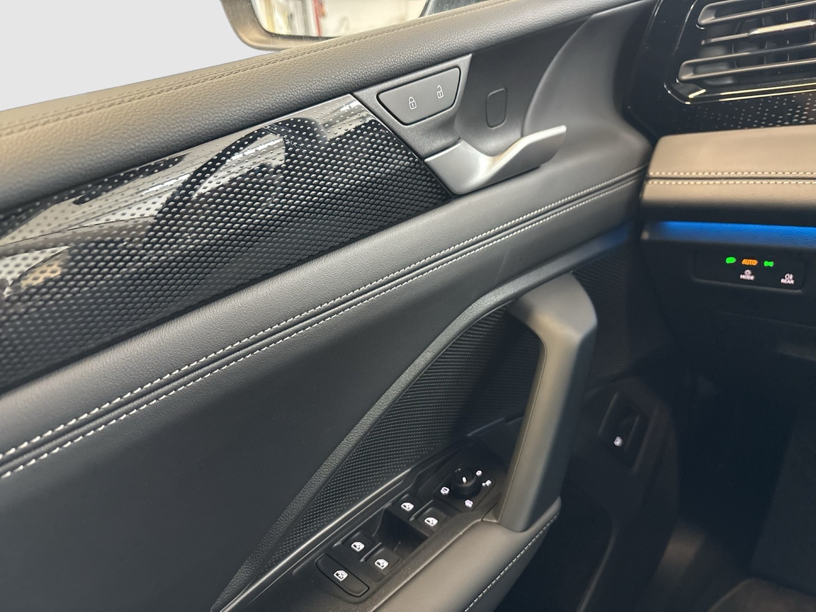 Volkswagen Tiguan 1.5 HYBRID LIFE AHK CAM ACC NAVI