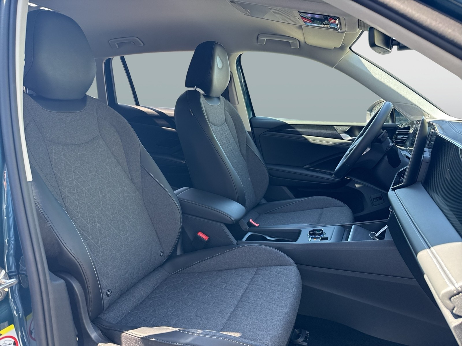 Volkswagen Tiguan 1.5 HYBRID LIFE AHK CAM ACC NAVI