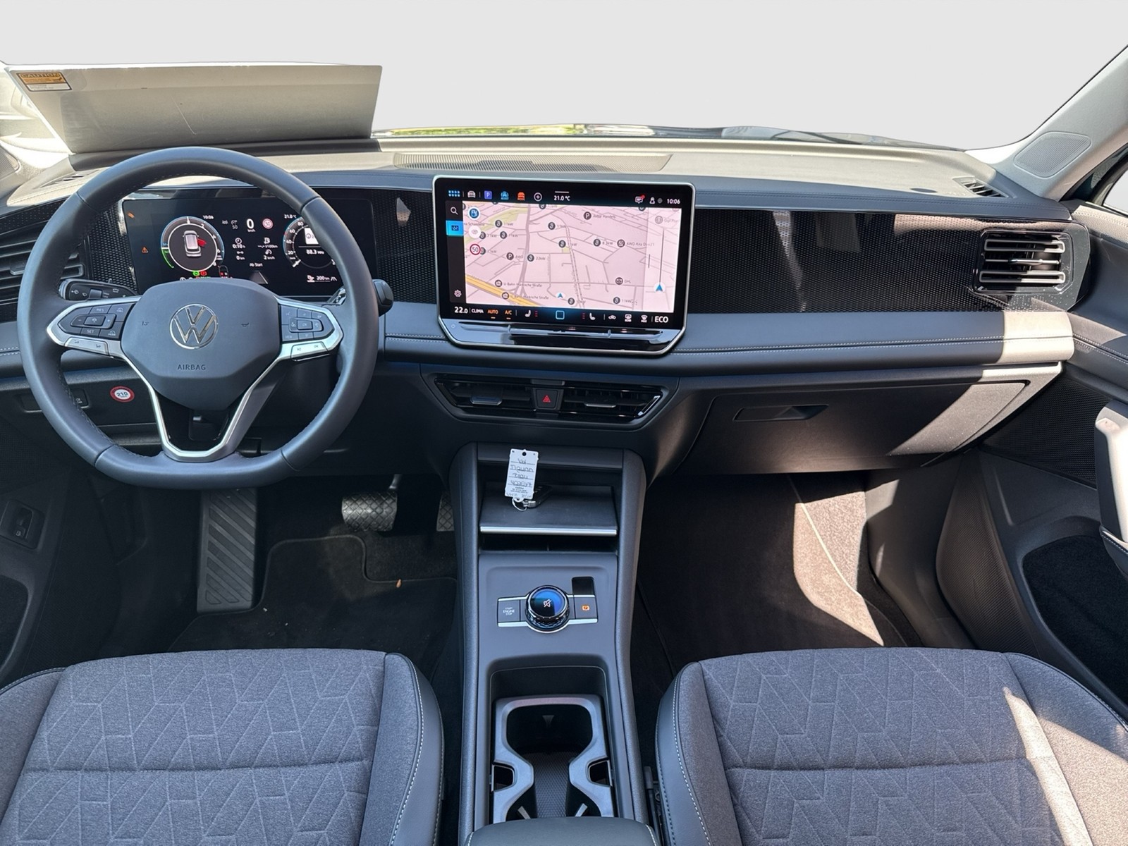 Volkswagen Tiguan 1.5 HYBRID LIFE AHK CAM ACC NAVI