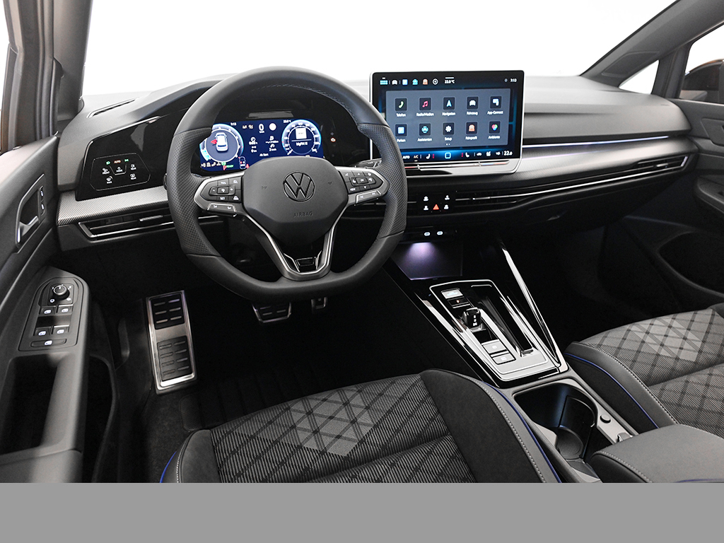 Volkswagen Golf 1.5 R-LINE DSG