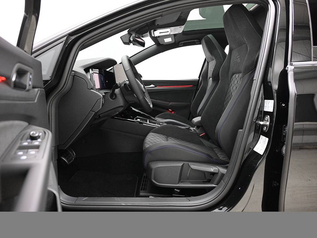 Volkswagen Golf 1.5 R-LINE DSG