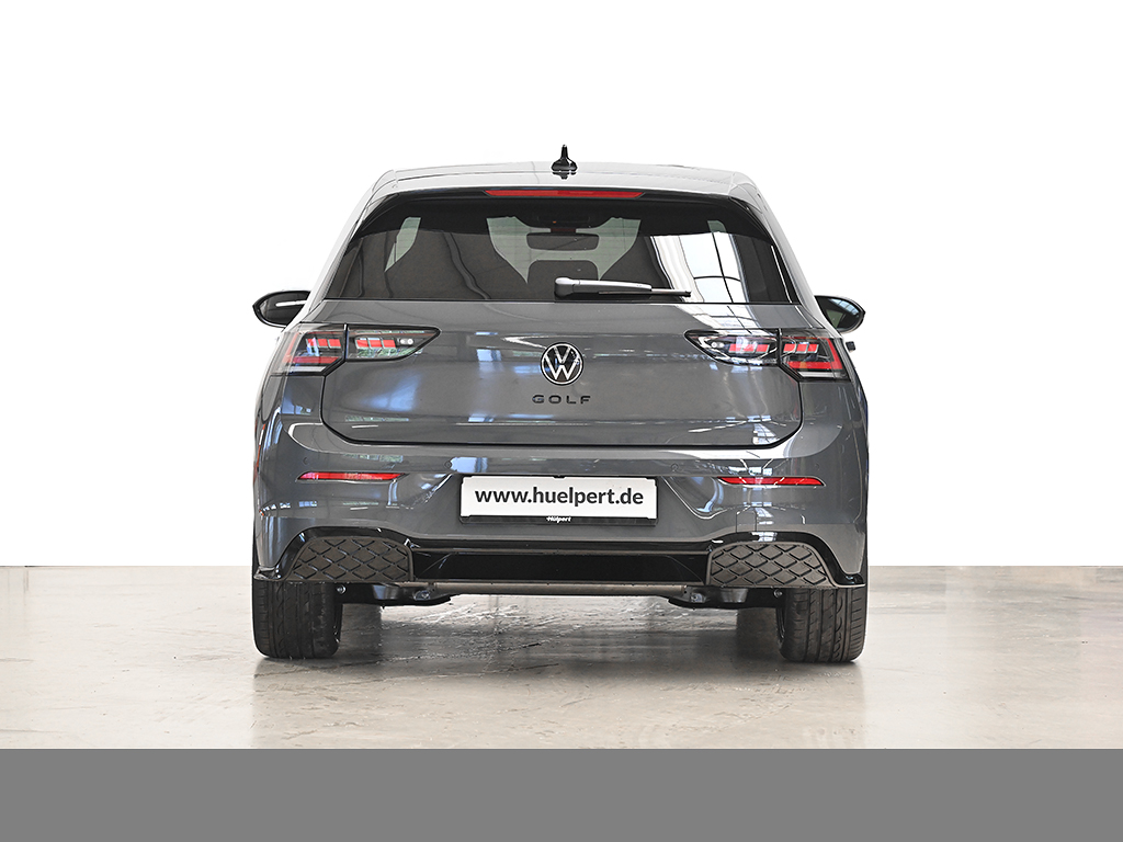 Volkswagen Golf 1.5 R-LINE DSG
