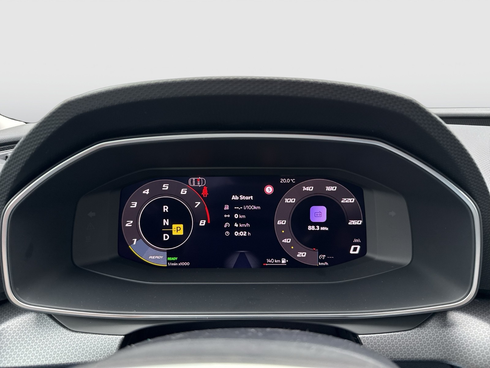 Seat Leon Sportstourer 1.5 eTSI STYLE CARPLAY SITZHZG
