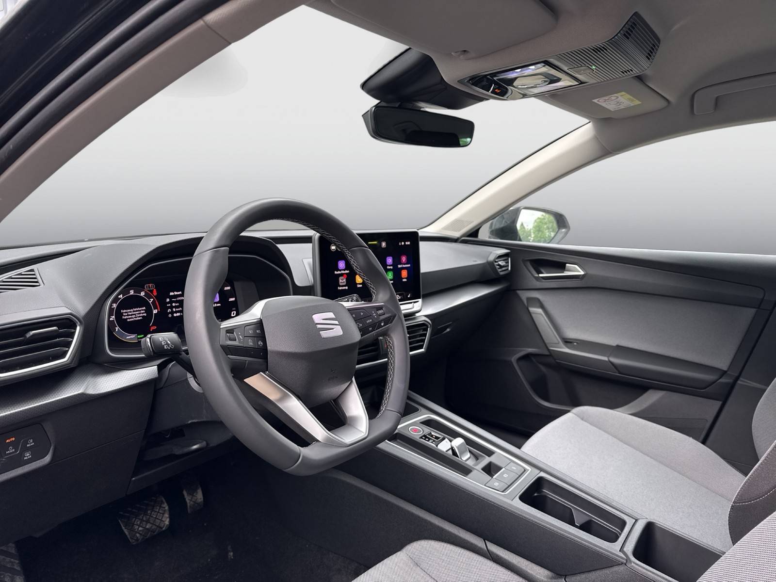 Seat Leon Sportstourer 1.5 eTSI STYLE CARPLAY SITZHZG