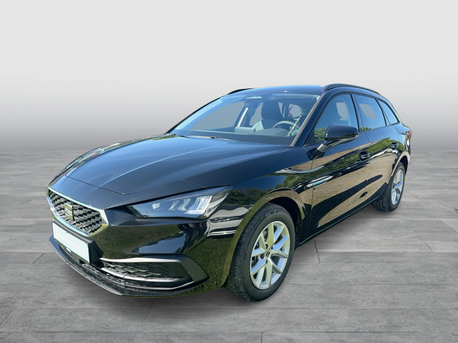 Seat Leon Sportstourer 1.5 eTSI STYLE CARPLAY SITZHZG