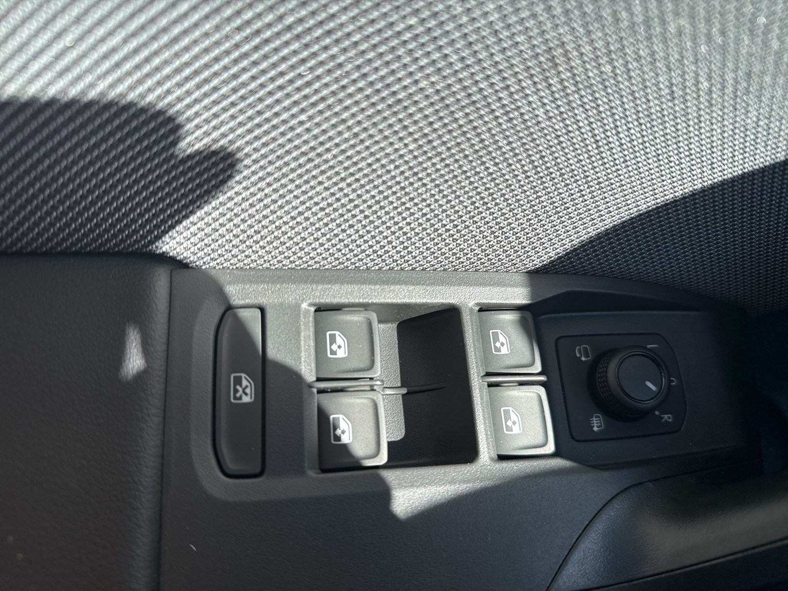 Seat Leon Sportstourer 1.5 eTSI STYLE CARPLAY SITZHZG