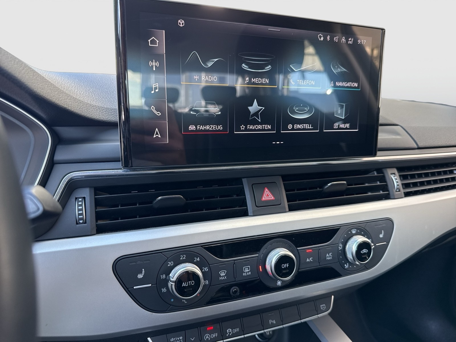 Audi A4 45 Qu. S LINE BLACKPAK AHK KAMERA ALU19 HEADUP