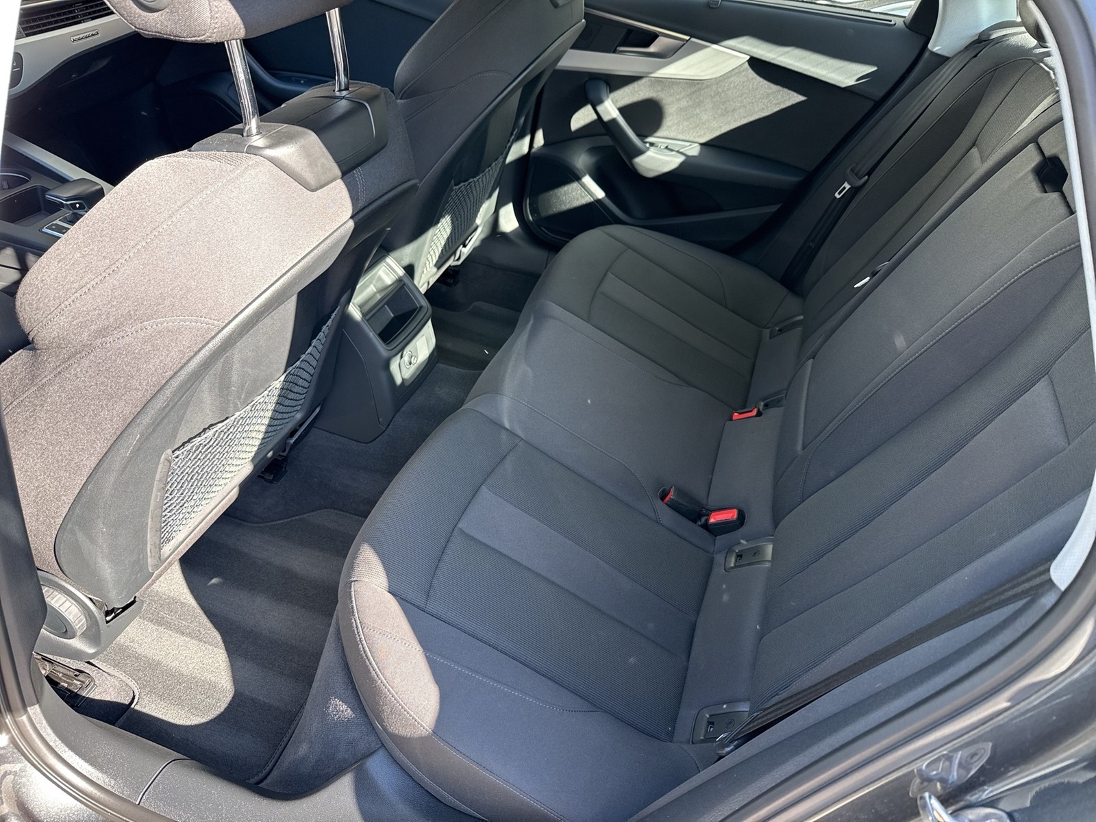 Audi A4 45 Qu. S LINE BLACKPAK AHK KAMERA ALU19 HEADUP