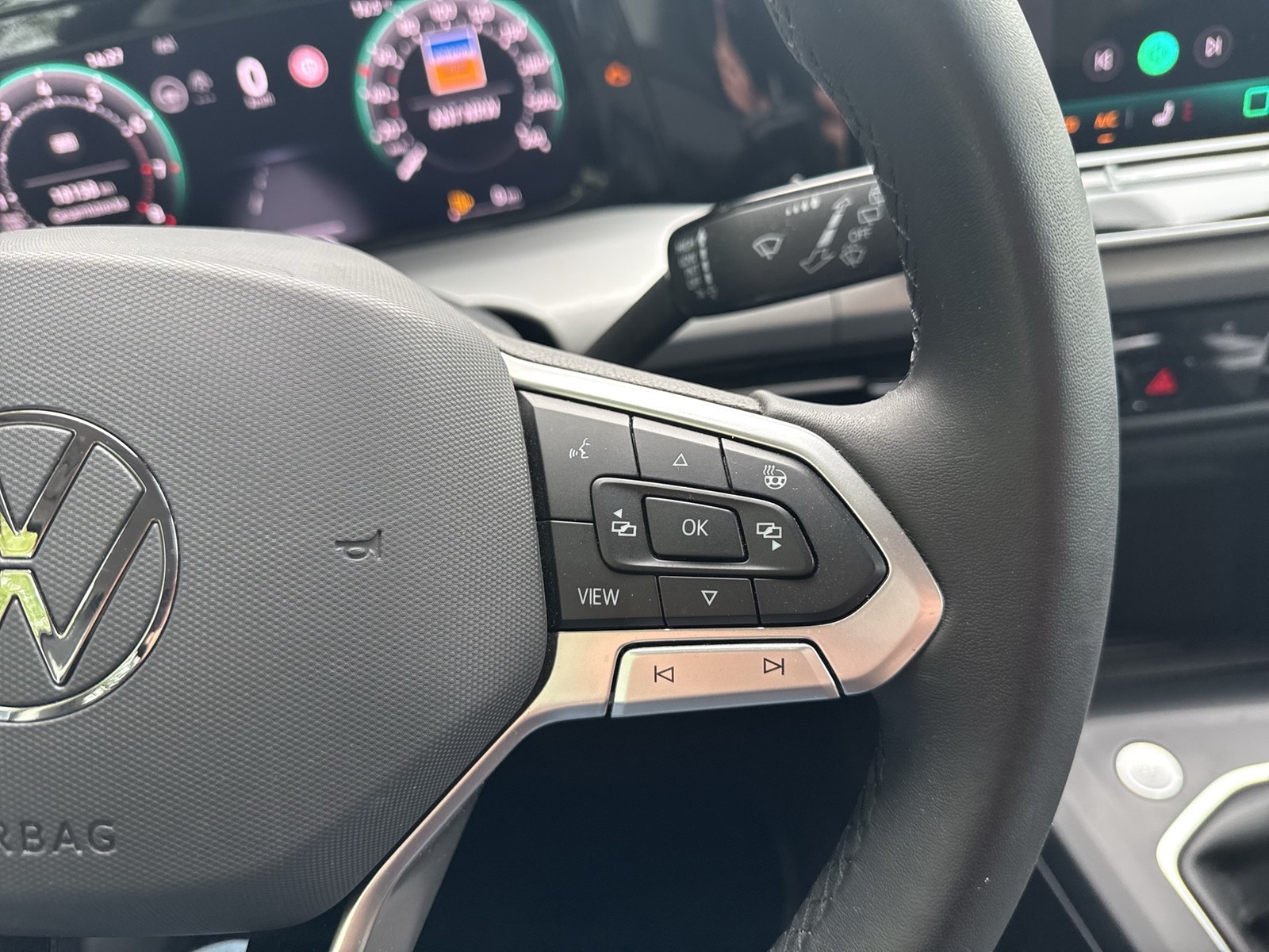 Volkswagen Golf VIII 1.5 LIFE ACC CARPLAY ALU SITZHEIZUNG