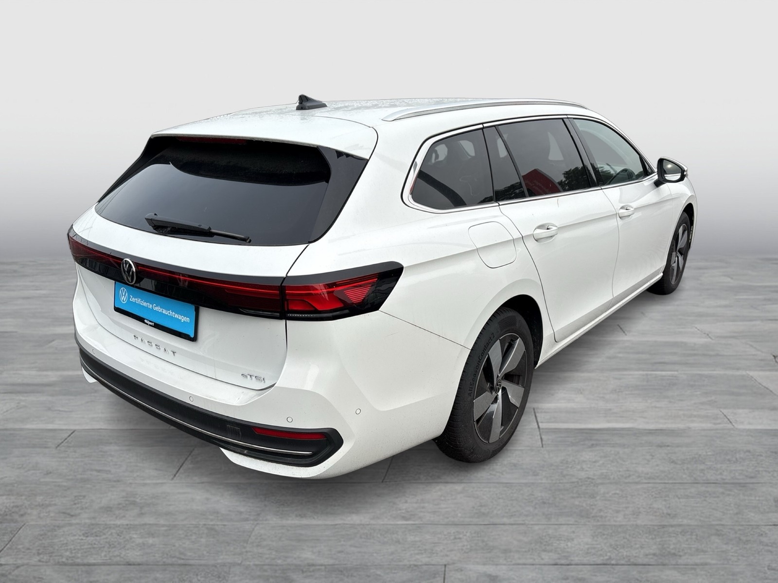 Volkswagen Passat Variant 1.5 eTSI BUSINESS AHK 360°CAM ACC