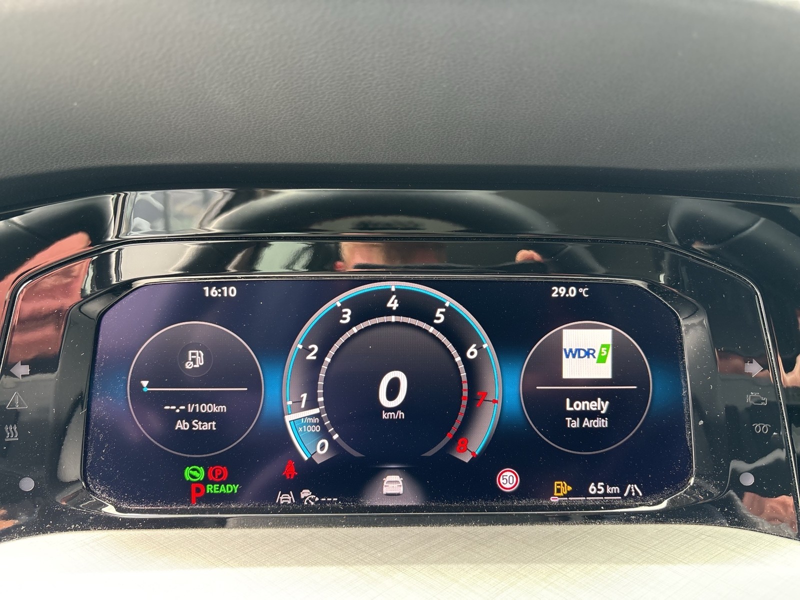 Volkswagen Golf VIII 1.5 eTSI LIFE ACC CARPLAY ALU SITZHEIZ