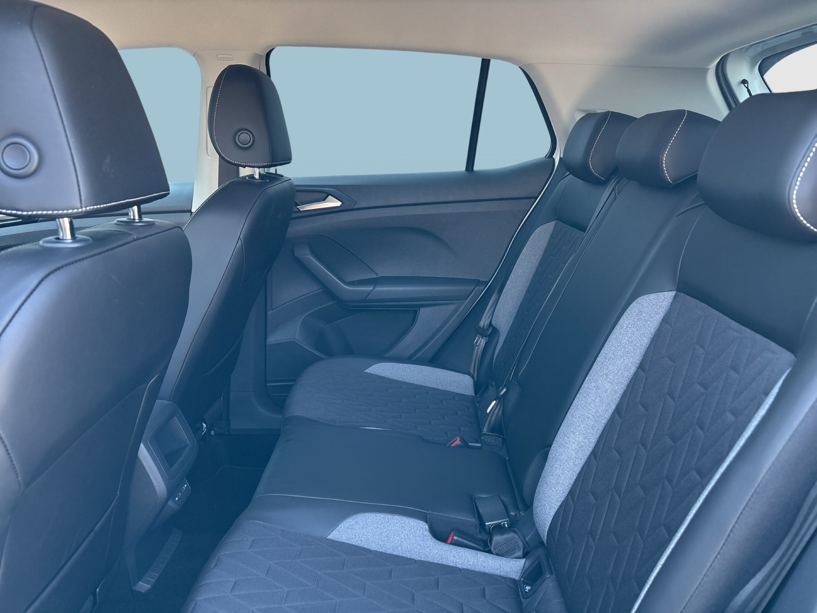 Volkswagen T-Cross 1.5 GOAL ACC CARPLAY MATRIX SITZHEIZUNG