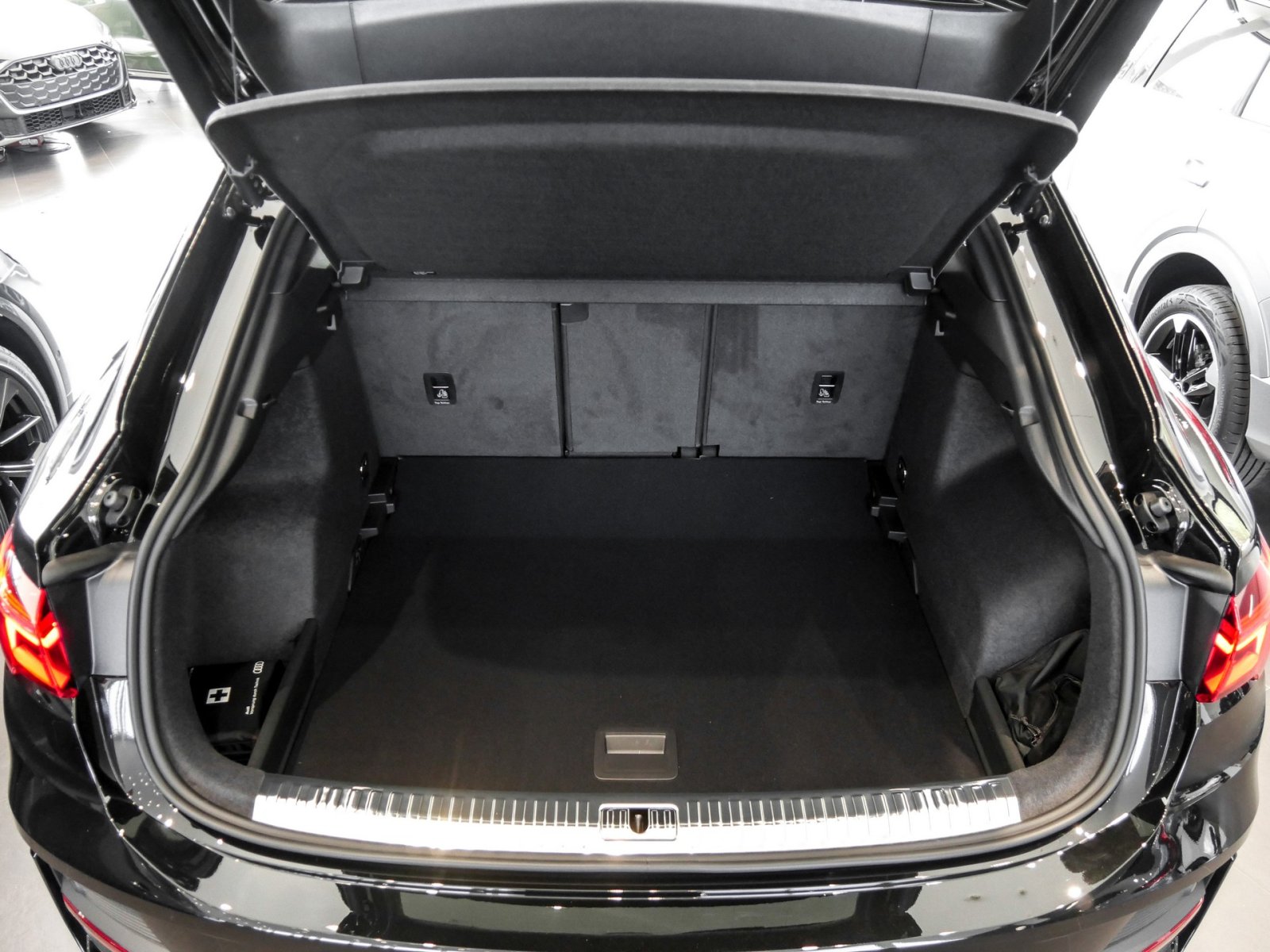 Audi Q3 Sportback 35 TFSI S tronic S Line Kamera+AHK+SONOS+LED+Optikpaket+