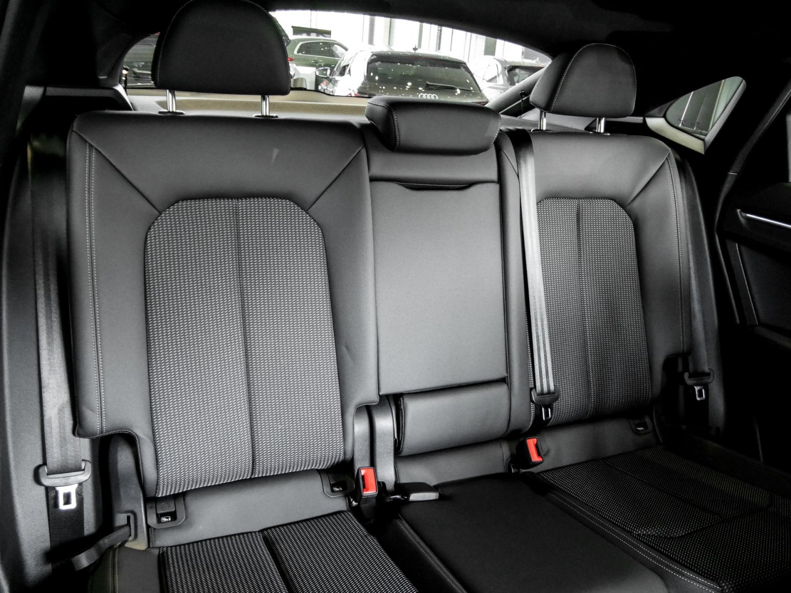 Audi Q3 Sportback 35 TFSI S tronic S Line Kamera+AHK+SONOS+LED+Optikpaket+