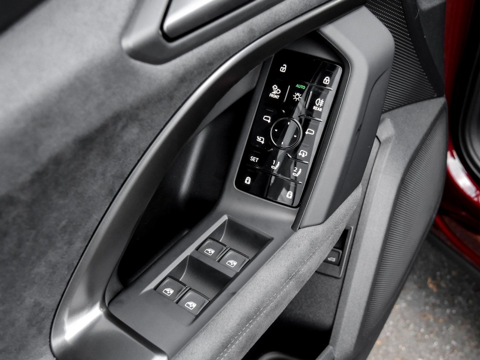 Audi Q5 Sportback TDI quattro S Line AHK+Pano+TechPro+Sonnenschutzverglasung+Ambiente+Luftfederfahrwerk