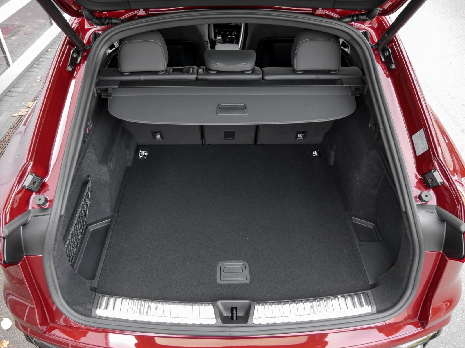 Audi Q5 Sportback TDI quattro S Line AHK+Pano+TechPro+Sonnenschutzverglasung+Ambiente+Luftfederfahrwerk