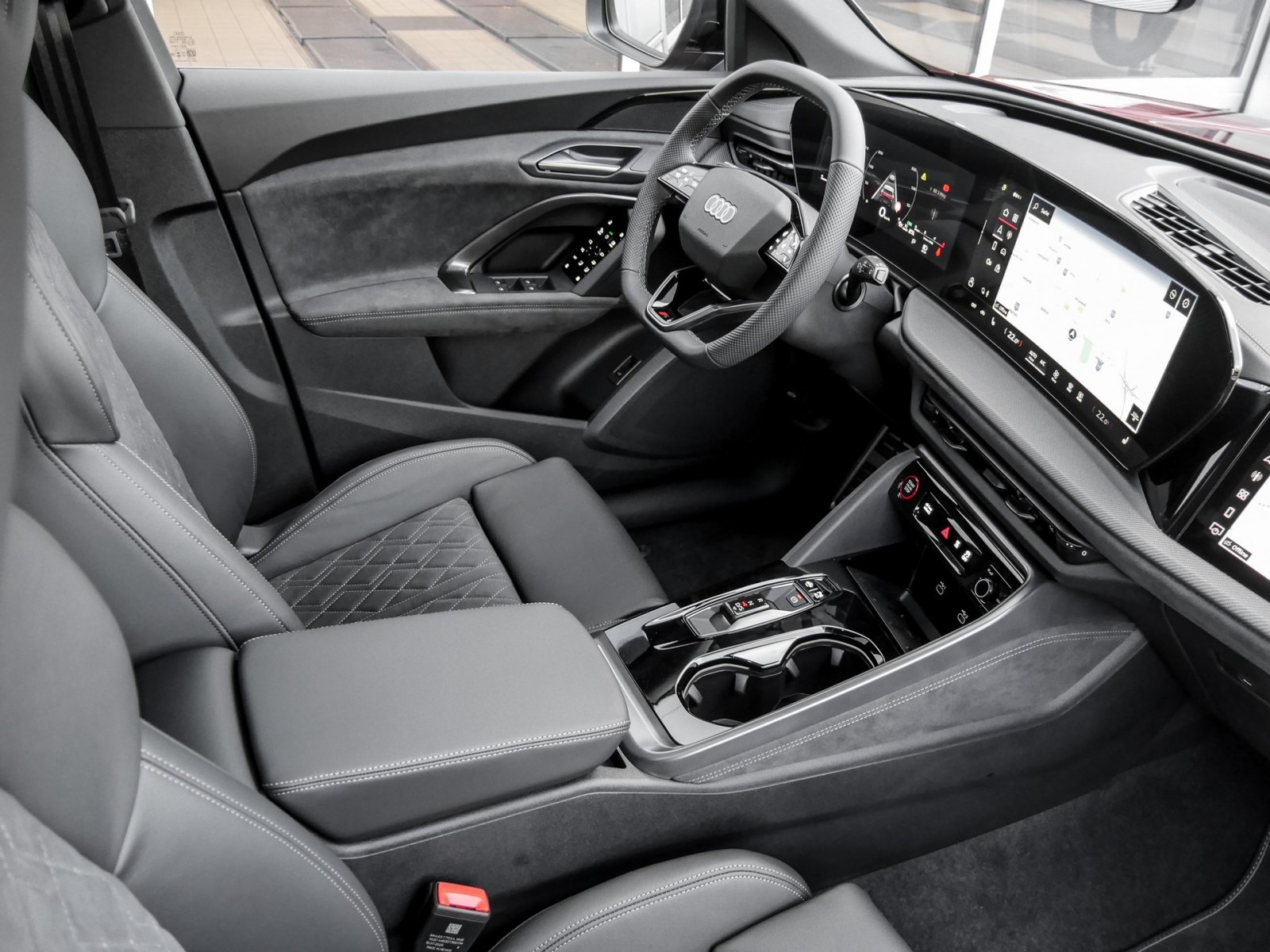 Audi Q5 Sportback TDI quattro S Line AHK+Pano+TechPro+Sonnenschutzverglasung+Ambiente+Luftfederfahrwerk