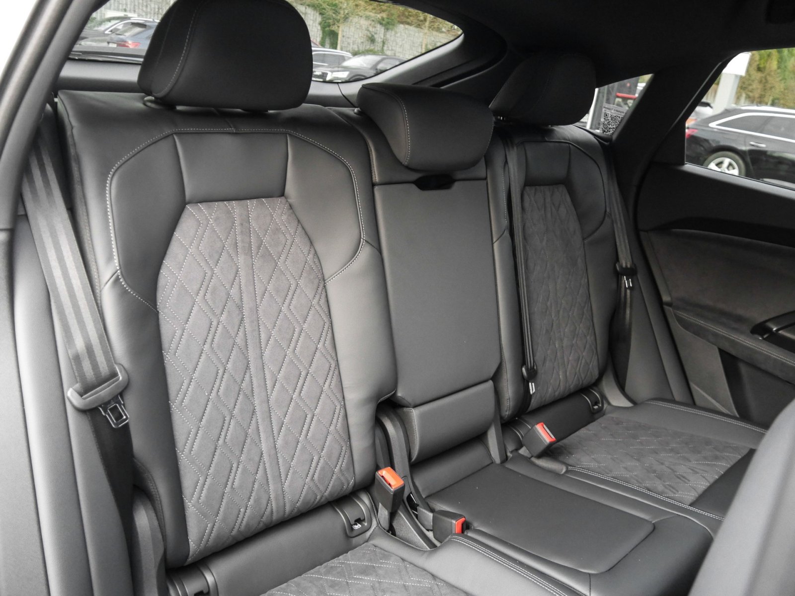 Audi Q5 Sportback TFSI quattro Tech plus+Sonnenschutzverglasung+Lichtpaket pro+S-Sportfahrwerk+AHK