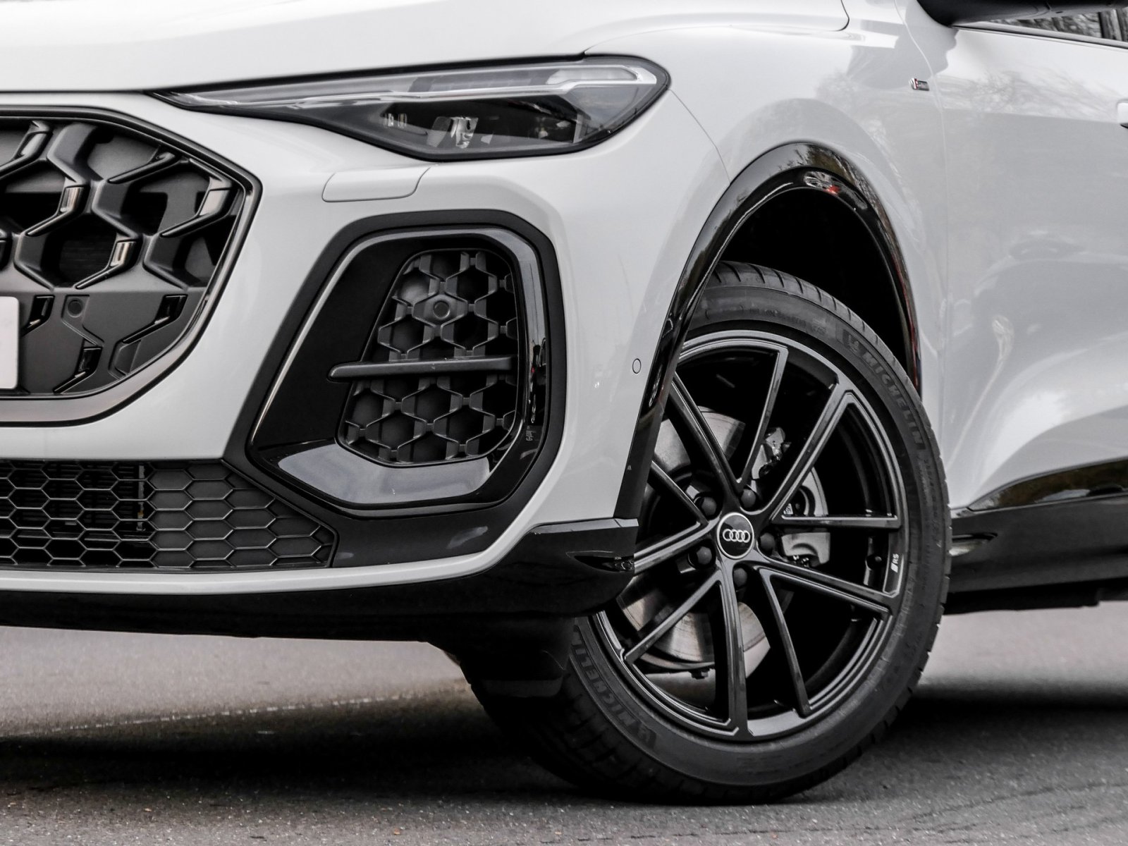 Audi Q5 Sportback TFSI quattro Tech plus+Sonnenschutzverglasung+Lichtpaket pro+S-Sportfahrwerk+AHK