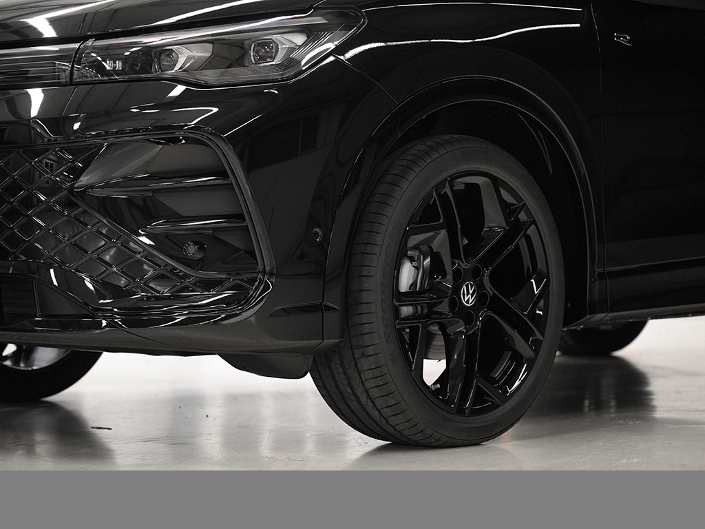 Volkswagen Tiguan 1.5 R-LINE DSG HARMANKARDON AHK 360CAM