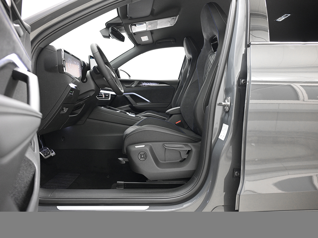Volkswagen Tiguan 2.0 R-LINE DSG MATRIXLED AHK HARMANKARDON
