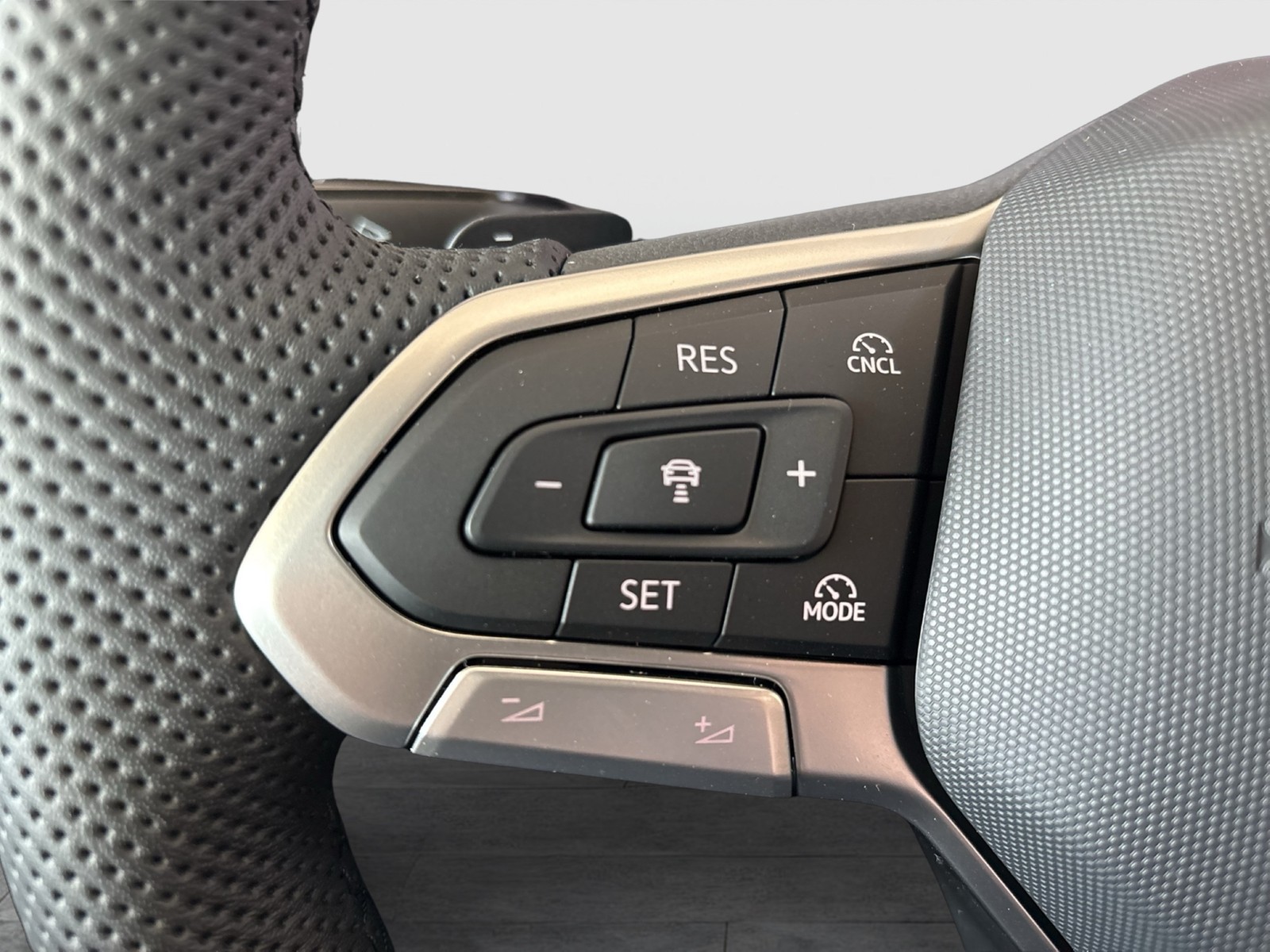 Volkswagen Golf Variant 1.5 R-LINE DSG eKLAPPE BLACKSTYLE