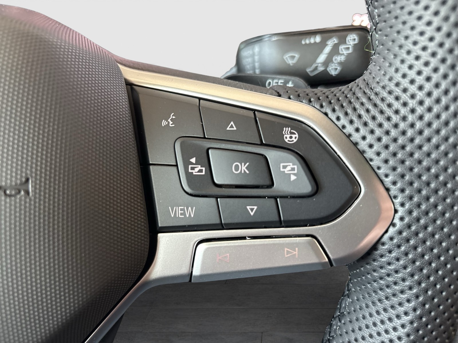 Volkswagen Golf Variant 1.5 R-LINE DSG eKLAPPE BLACKSTYLE