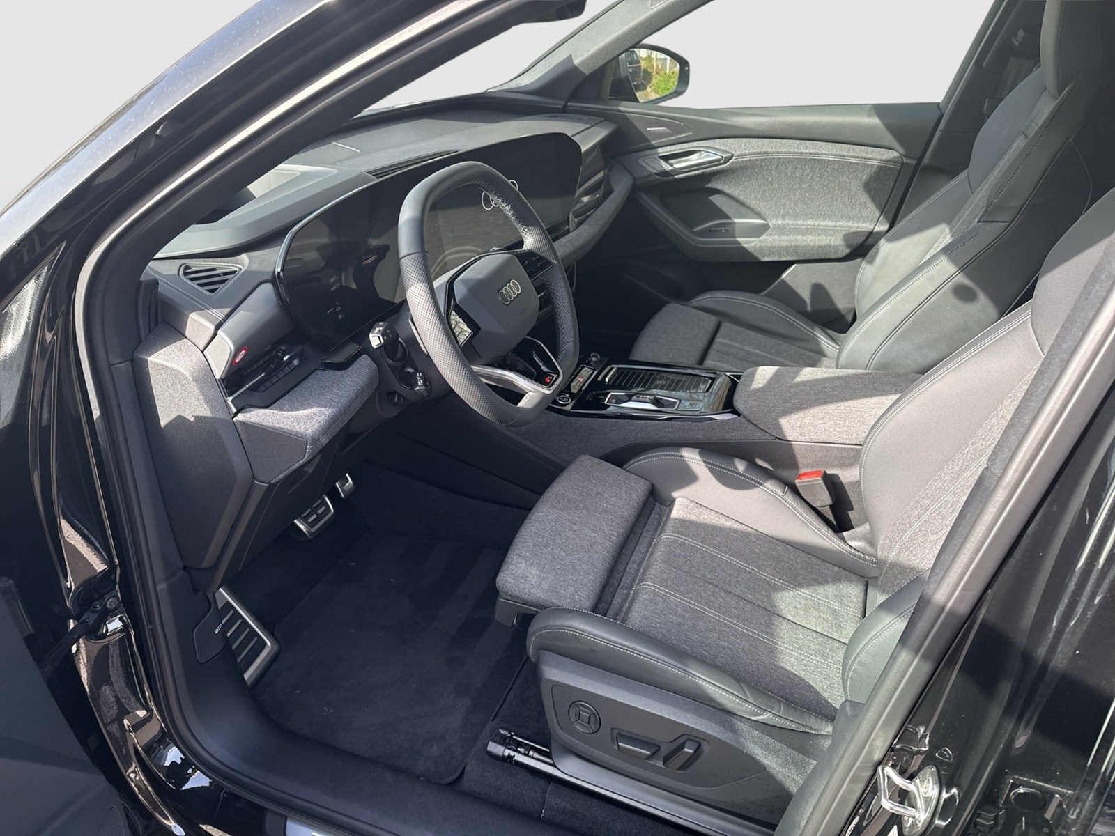 Audi Q6 e-tron performance S LINE WÄRMEPUMPE B&O AHK LM20