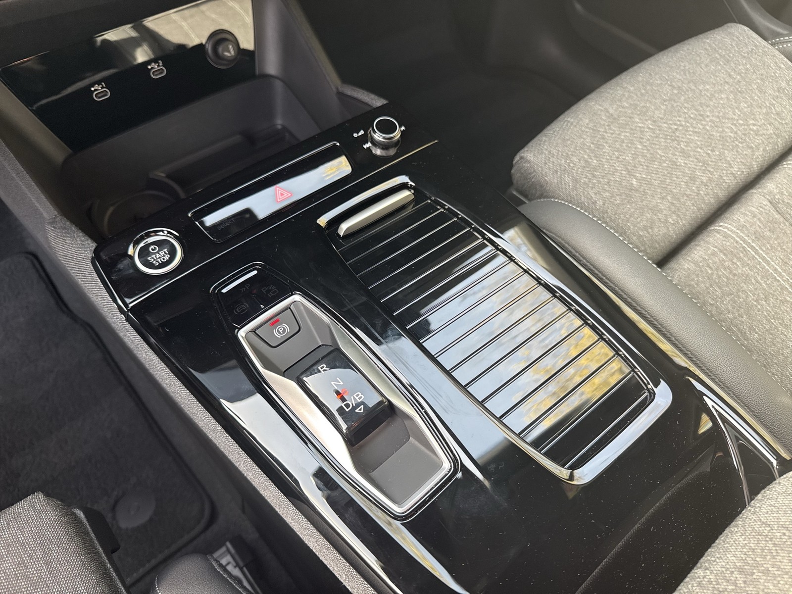 Audi Q6 e-tron performance S LINE WÄRMEPUMPE B&O AHK LM20