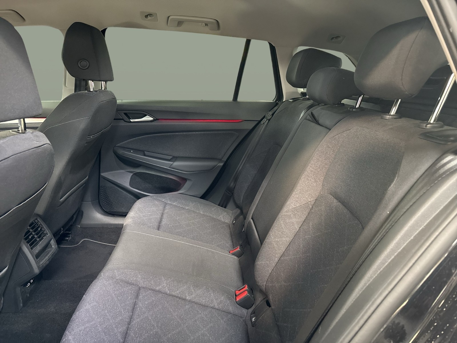Volkswagen Golf Variant VIII 1.0 eTSI LIFE CAM ACC NAVI ALU