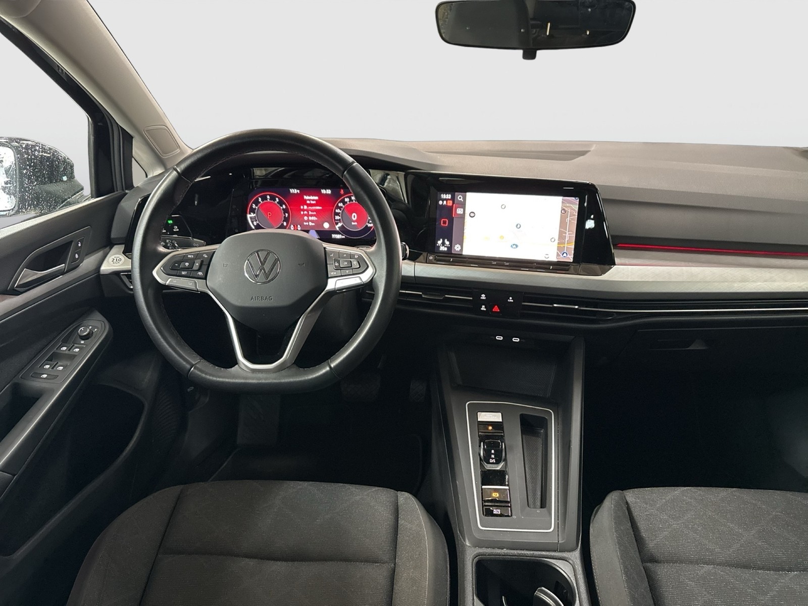 Volkswagen Golf Variant VIII 1.0 eTSI LIFE CAM ACC NAVI ALU