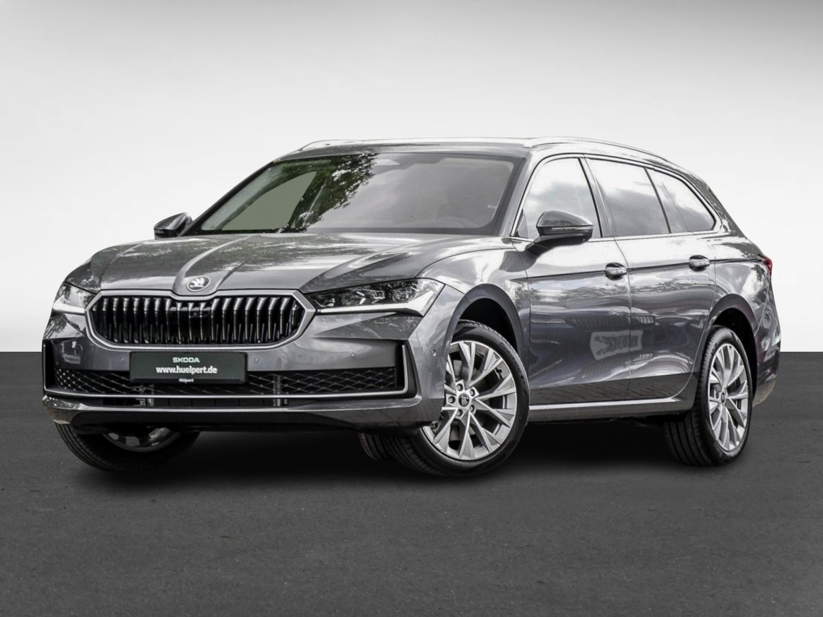 Skoda Superb Combi 2.0TDI DSG 4x4 Selection AHK HuD ACC NAV DCC 360Grad
