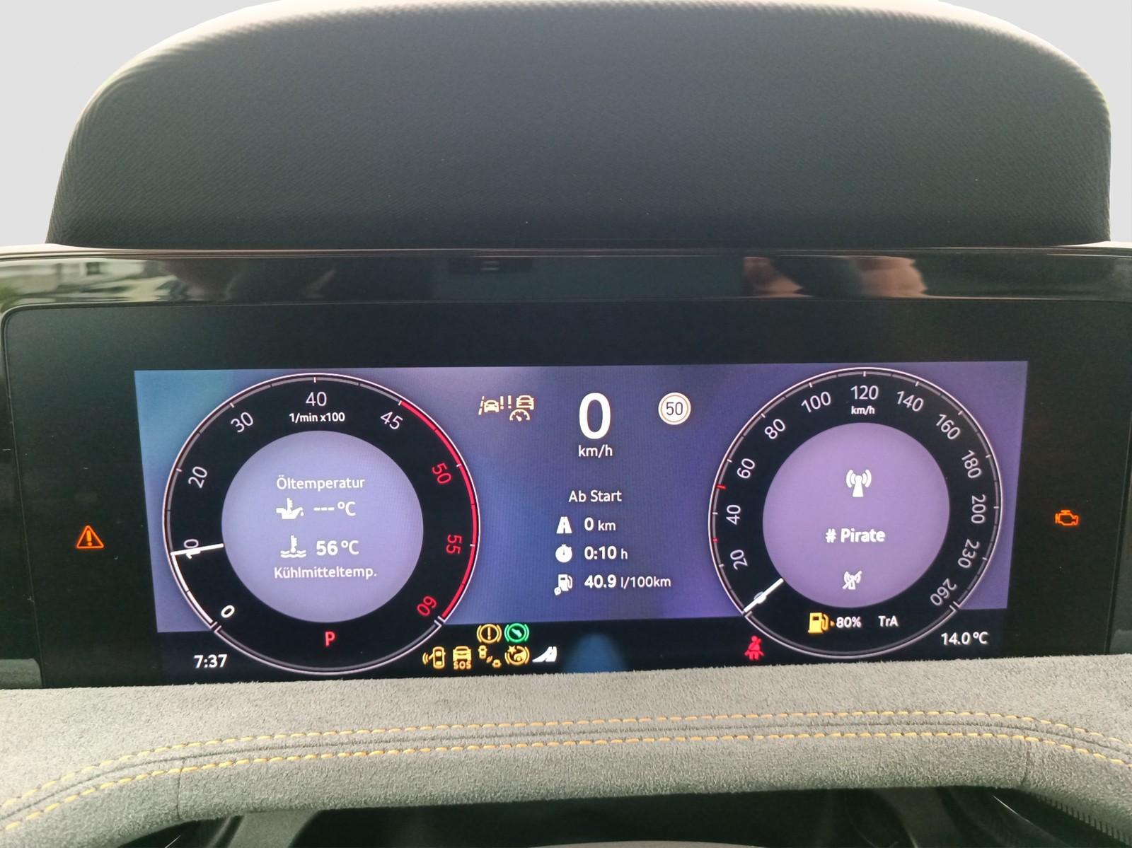 Skoda Superb Combi 2.0TDI DSG 4x4 Selection AHK HuD ACC NAV DCC 360Grad