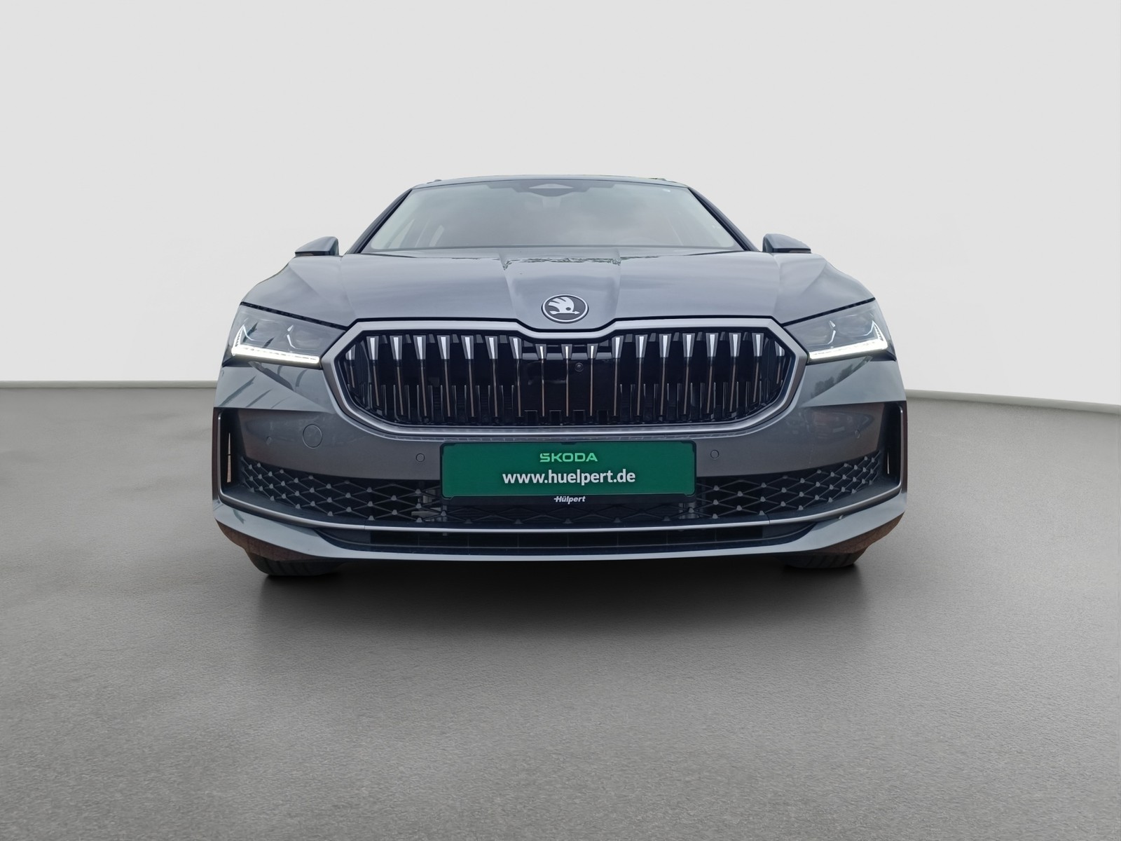 Skoda Superb Combi 2.0TDI DSG 4x4 Selection AHK HuD ACC NAV DCC 360Grad