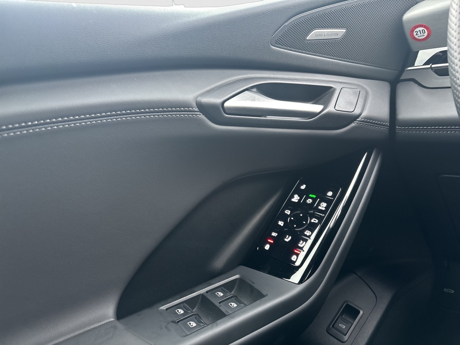 Audi Q6 e-tron quattro S LINE BLACKPAK PANO B&O