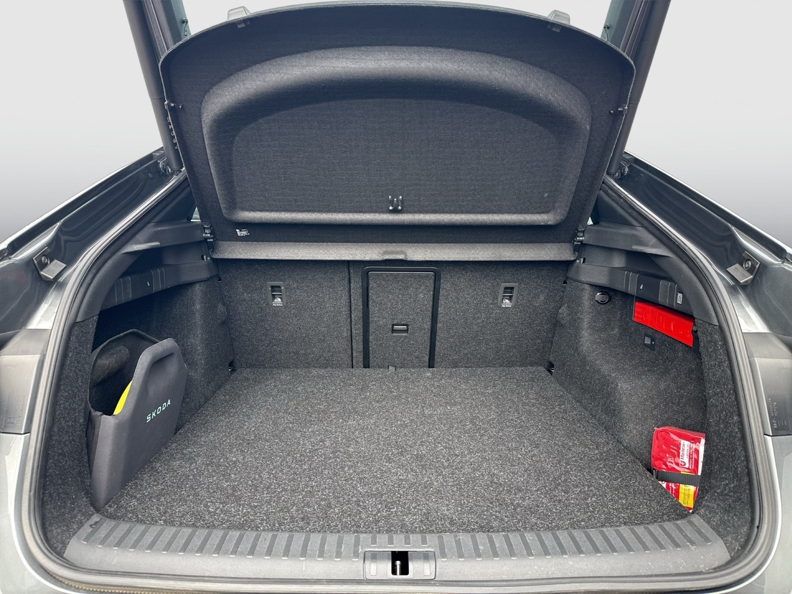 Skoda Enyaq Coupé 85 SPORTLINE WÄRMEPUMPE PANO AHK CAM