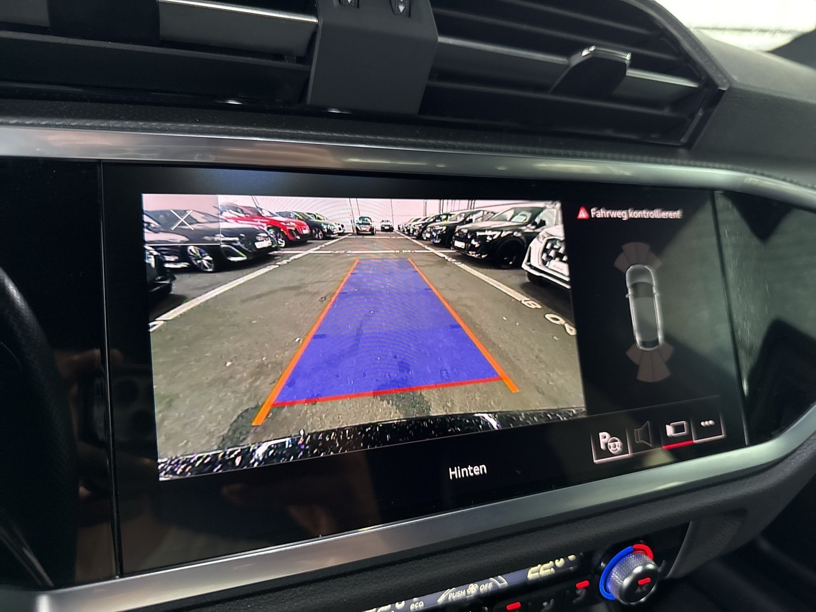 Audi Q3 Sportback 35 S LINE BLACKPAK ALU20 KAMERA