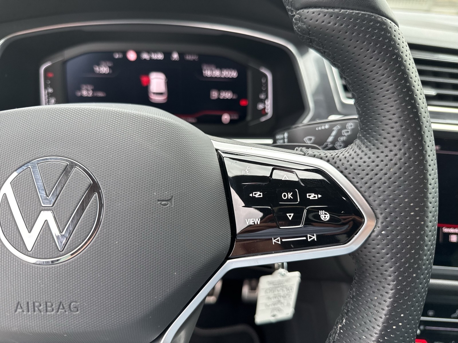 Volkswagen Tiguan Allspace 2.0 R-LINE 4X4 LEDER PANO 360CAM