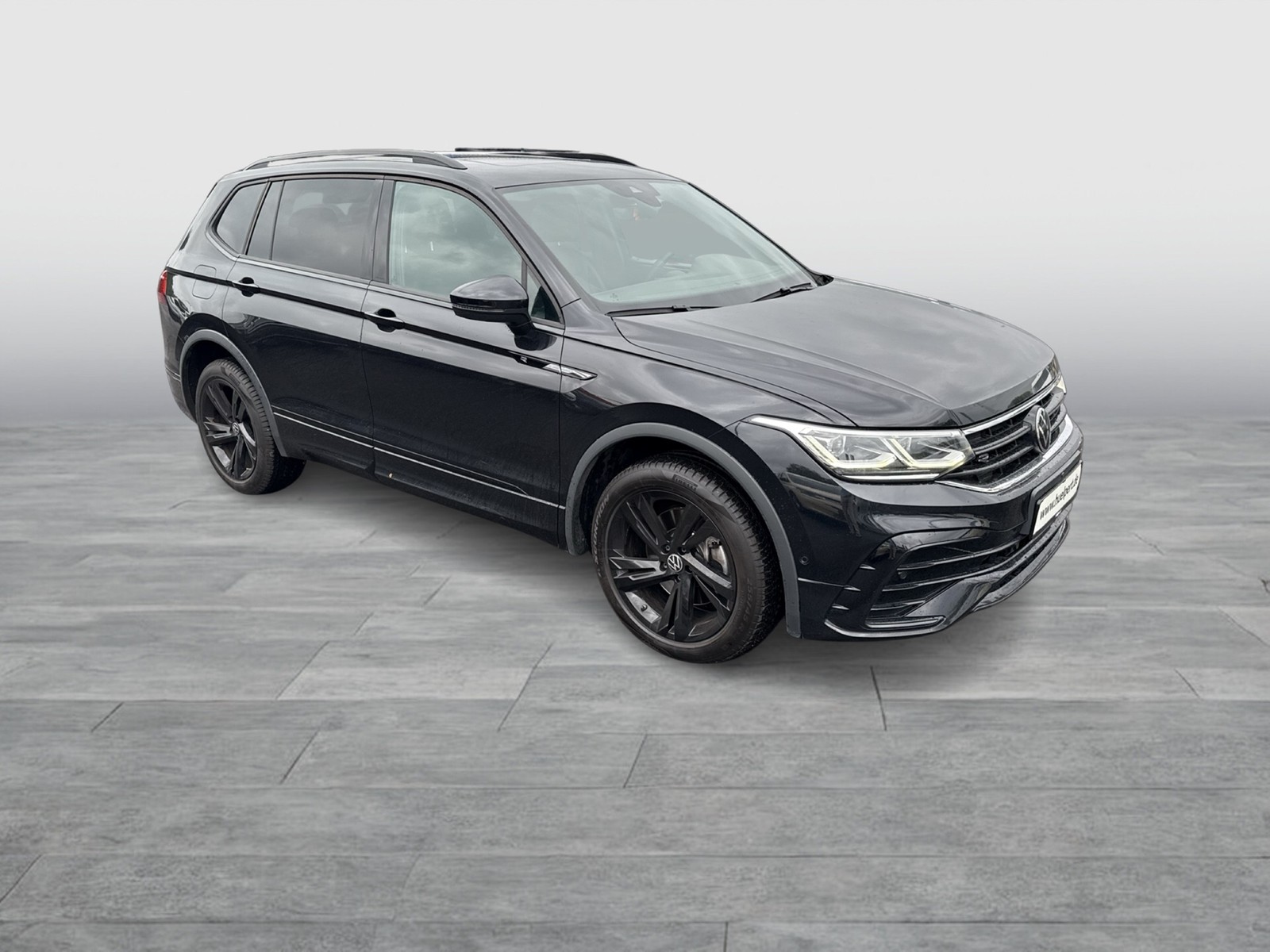 Volkswagen Tiguan Allspace 2.0 R-LINE 4X4 LEDER PANO 360CAM
