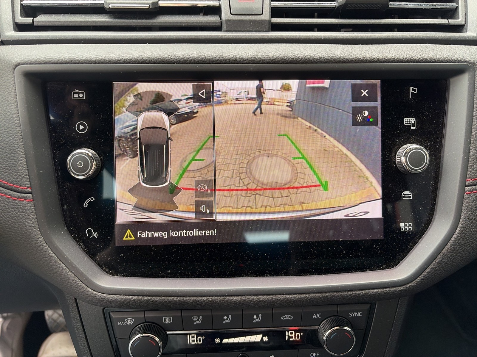 Seat Arona 1.6 FR BEATS CAM NAVI LM17 CARPLAY LED