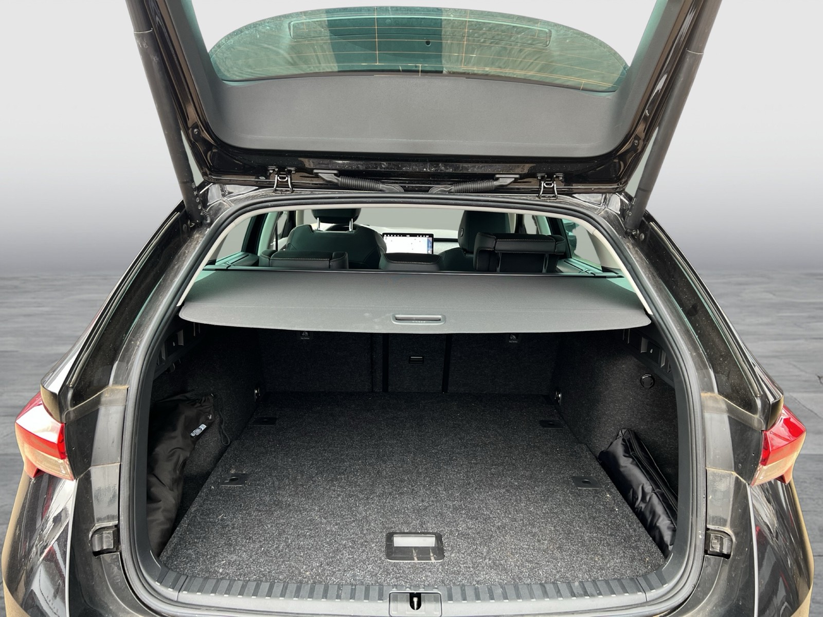 Skoda Octavia Combi 2.0 SELECTION 360CAM HEADUP MATRIX