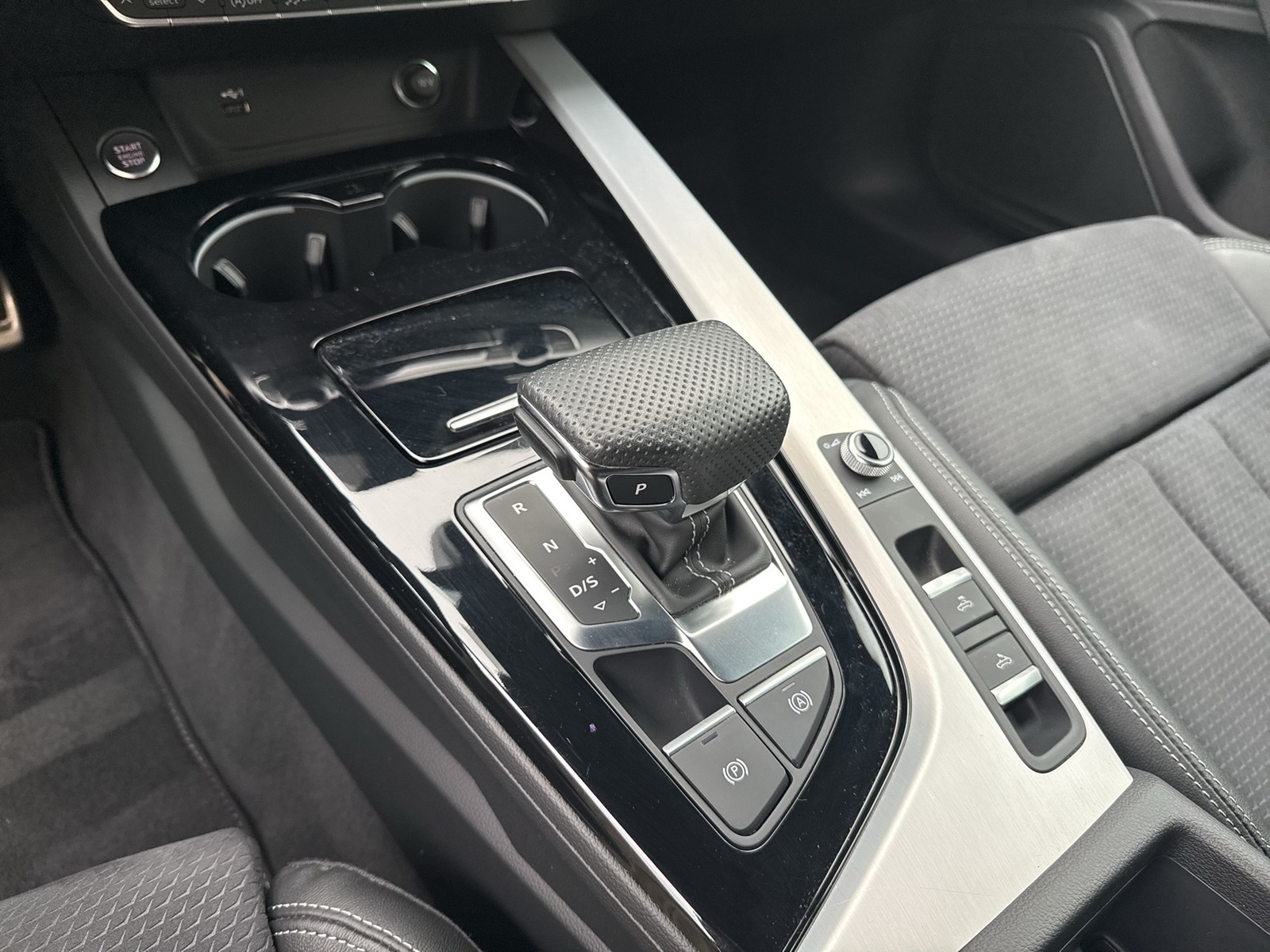 Audi A5 Cabrio 40 S LINE CAM ACC LM19 HEADUP NAVI+