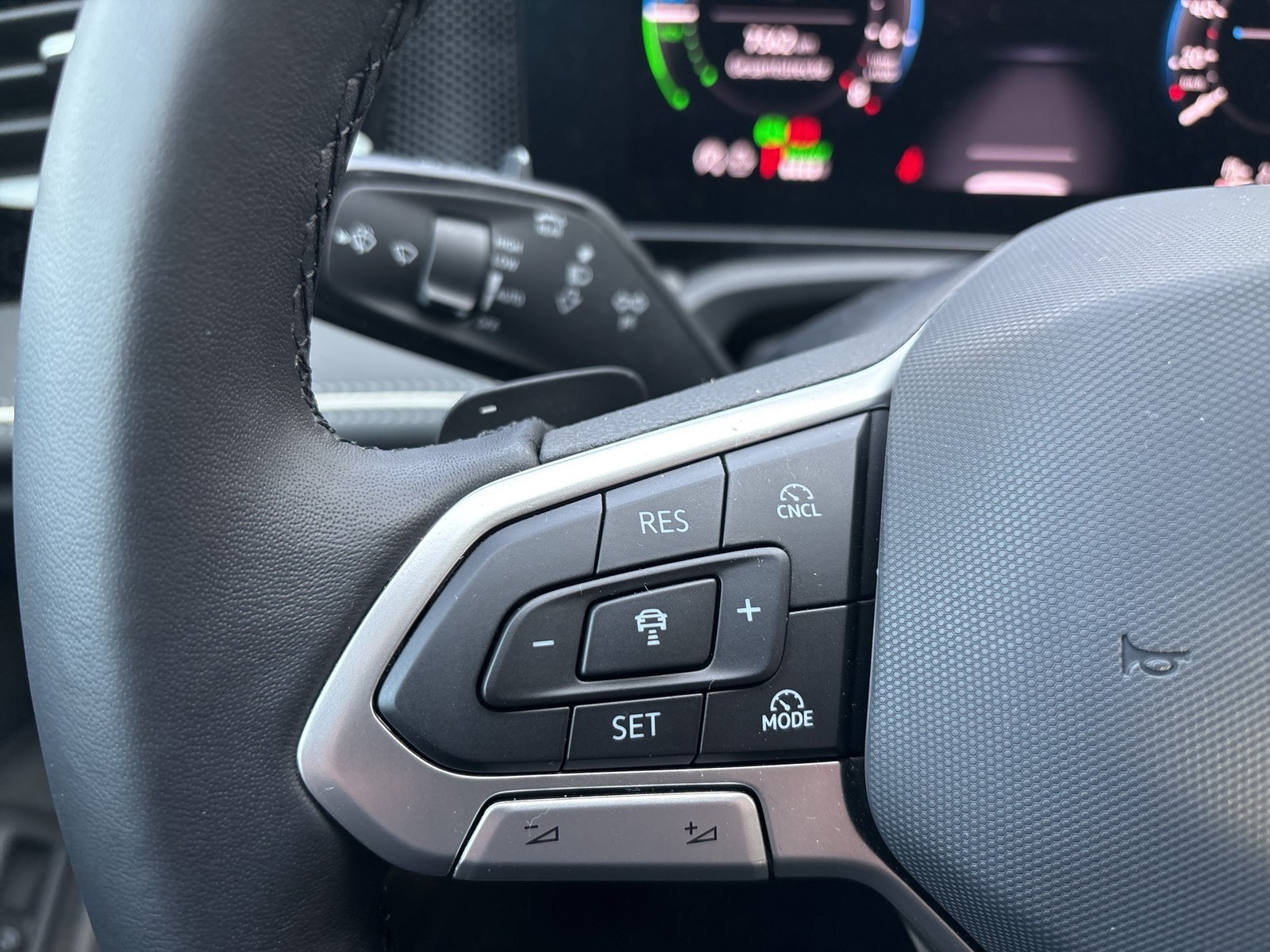 Volkswagen Passat Variant 1.5 HYBRID BUSINESS AHK CAM ACC