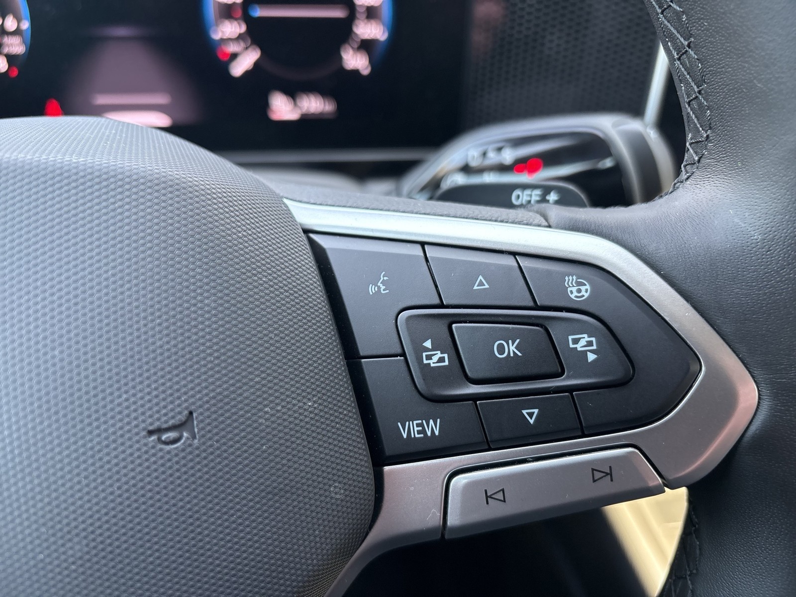 Volkswagen Passat Variant 1.5 HYBRID BUSINESS AHK CAM ACC